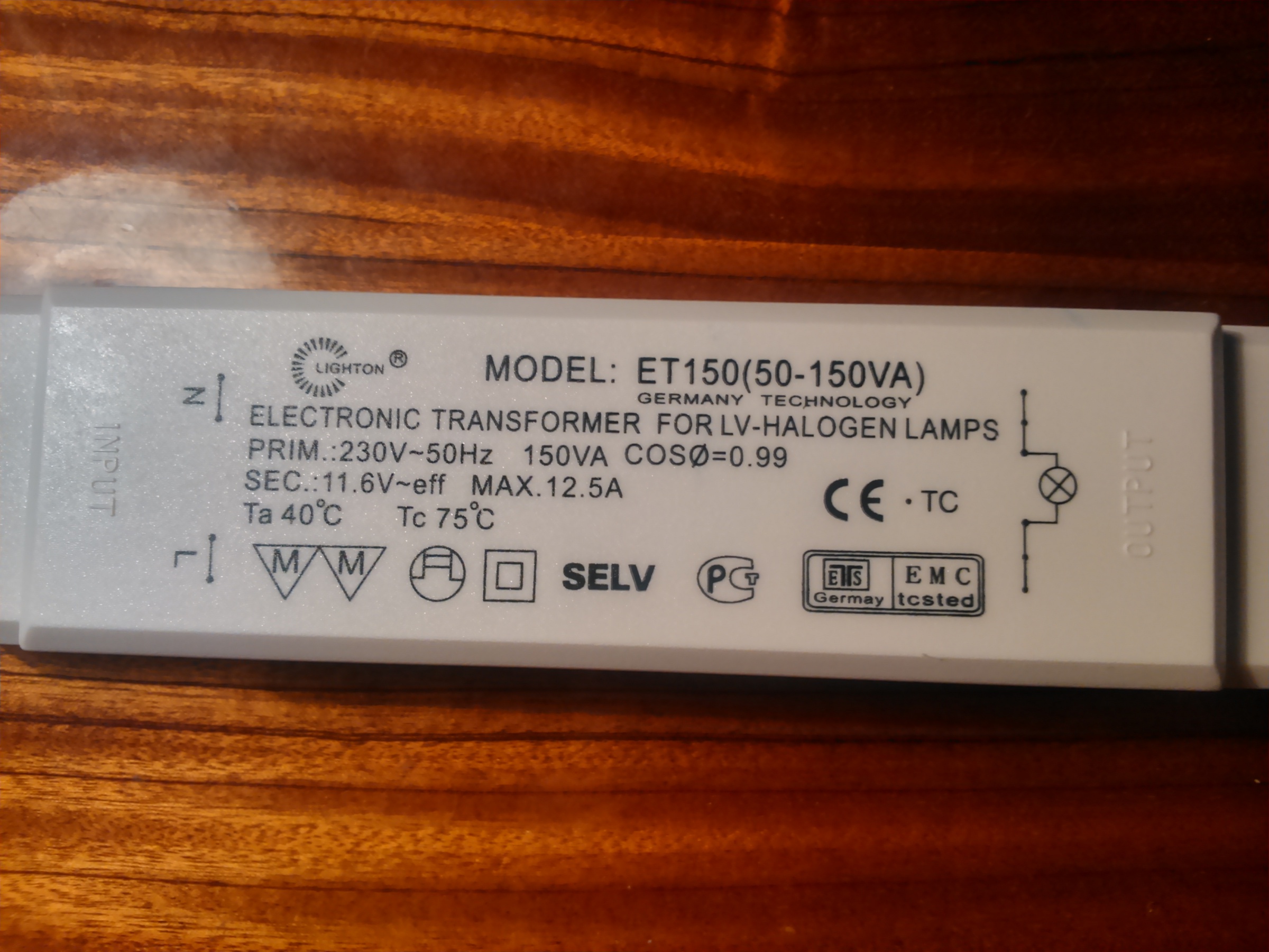 Электронные трансформаторы feron. Set 150-2 Electronic transformator for lv Halogen Lamps. Transformator for lv-Halogen Lamps. NVC et50s Electronic Transformer 12v-50v. Трансформатор ее4 700027 7.76.